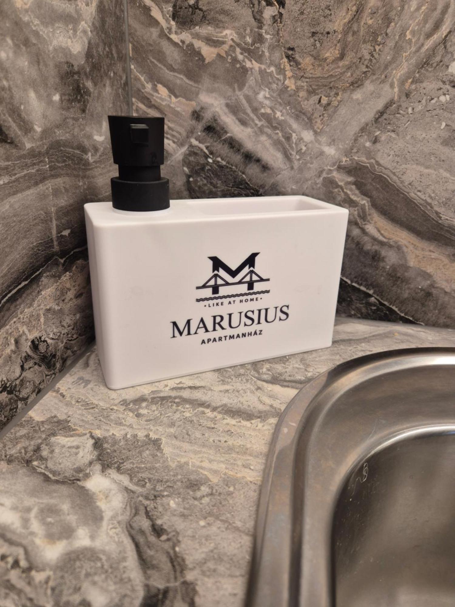 Marusius Apartmanhaz มาโค ภายนอก รูปภาพ